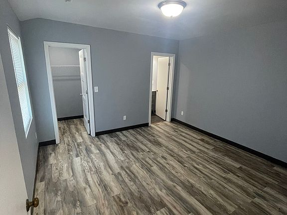3rd image of 614 W 30th St #9