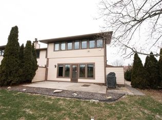 591 Cielo Vista Ct, Greenwood, IN 46143