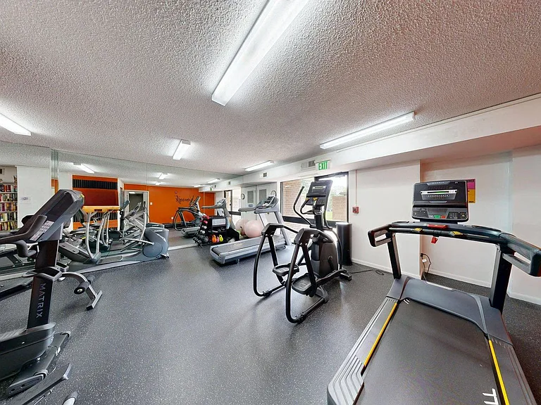 200 N Pickett St #207 — Photo 47