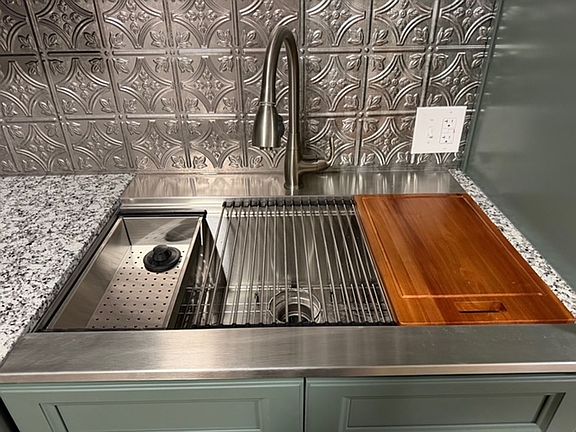2nd image of 445 N Madison Ave #B7