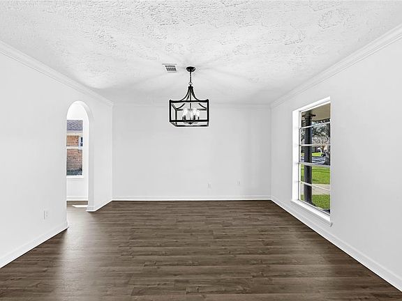 4th image of 10410 Sagedowne Lane