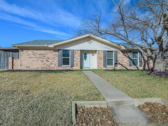 2nd image of 2301 Village Green Dr