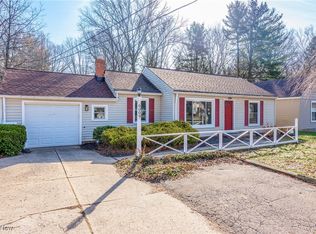 6009 Fitch Rd, North Olmsted, OH 44070