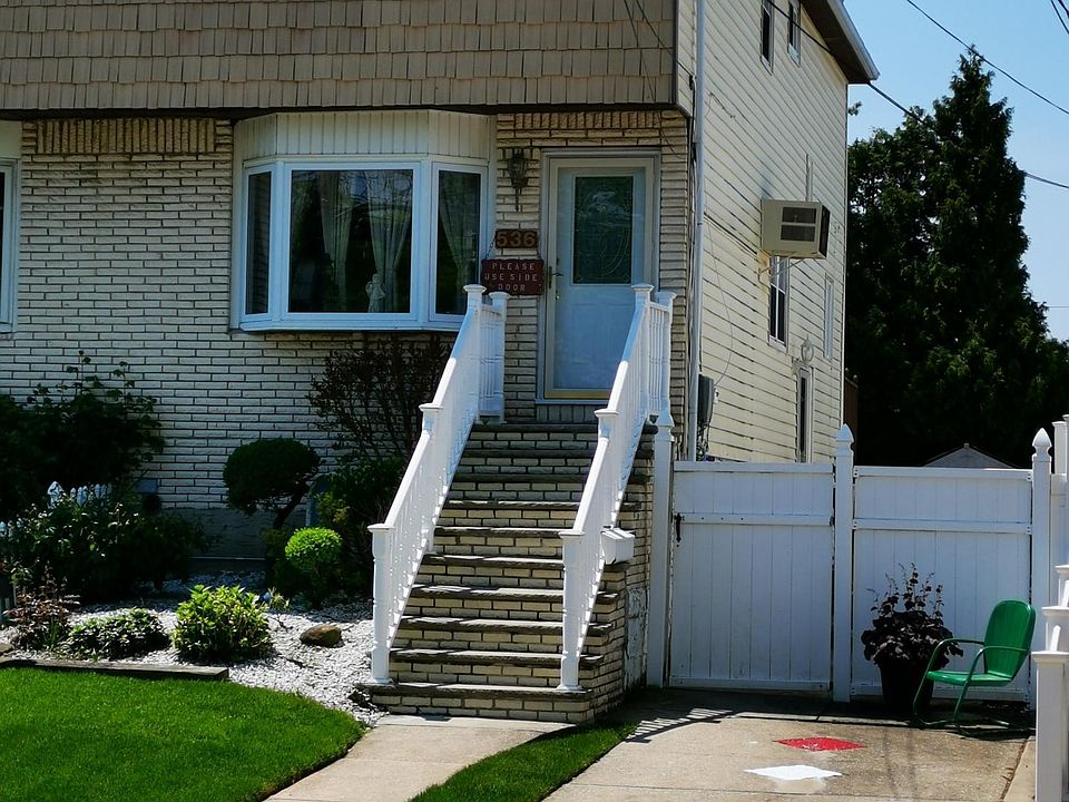 1st image of 536 Naughton Ave