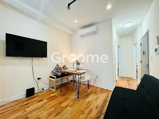 Rented by GROOME REALTY LLC | media 31