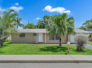 411 W 34th St, Riviera Beach, FL 33404