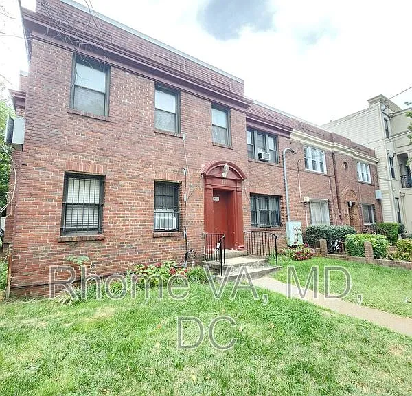 515 Franklin St NE #3 — Photo 1