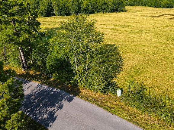 5th image of 562 County Road 4430