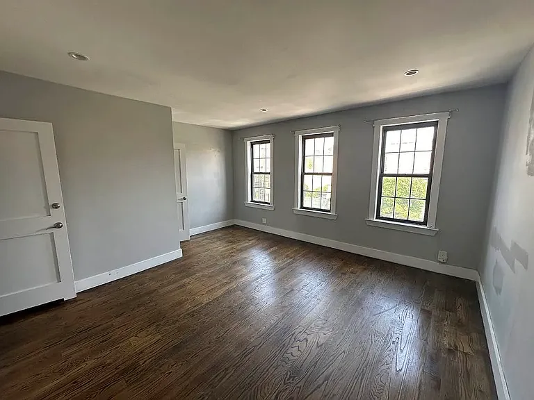 3410 Beverley Rd #2B — Photo 5