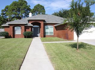 1947 Melissa Oaks Dr, Gulf Breeze, FL 32563
