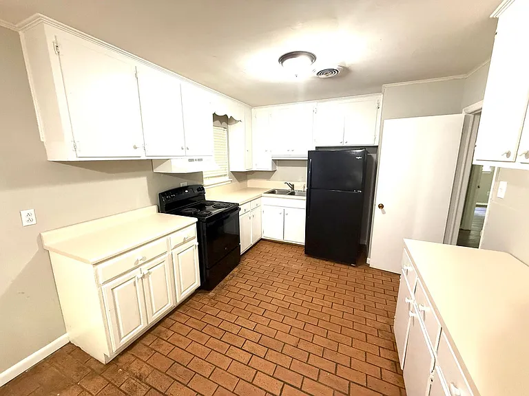 1826 Pinecrest Dr — Photo 6