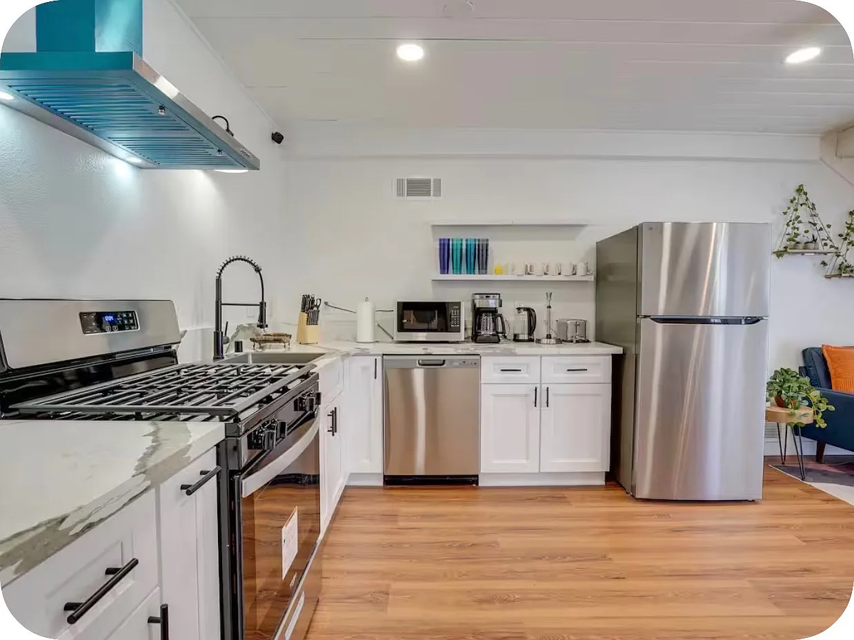 2 bed, 1100 sqft, $4,500 — Photo 2