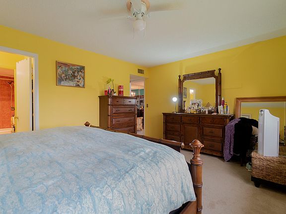 5th image of 142 Lake Carol Drive