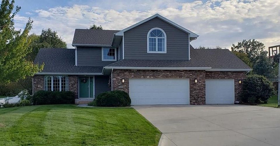 1st image of 546 NW 70th Pl