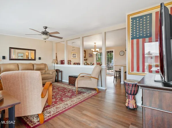 8016 E Victoria Dr, Tucson, AZ 85730