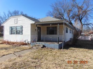 529 S Apple Ave, Newkirk, OK 74647