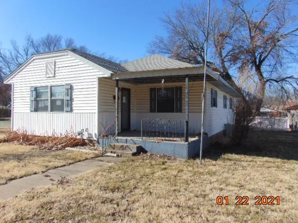 529 S Apple Ave, Newkirk, OK 74647