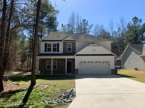 862 Blue Bird Dr, Vass, NC 28394