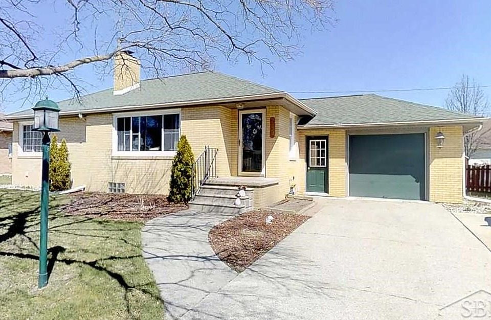 1st image of 4701 Richardson Dr
