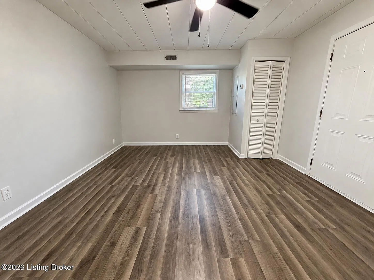 2 bed, 1.0 bath, 750 sqft, $1,100 — Photo 2