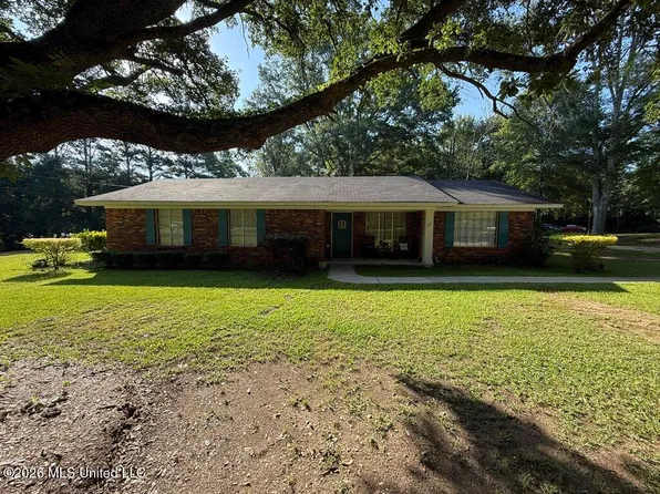 211 Highway 487 W, Carthage, MS 39051