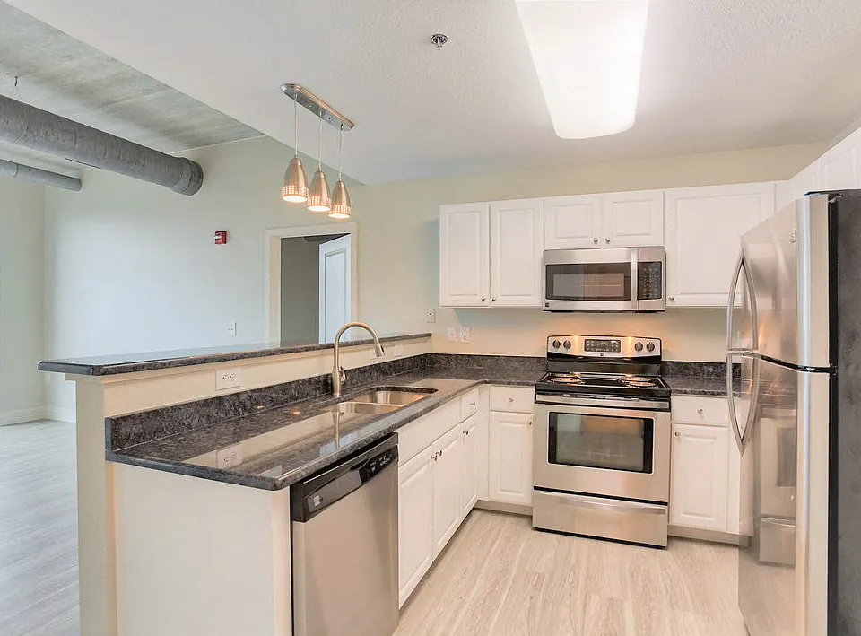 Open layout One Bedroom