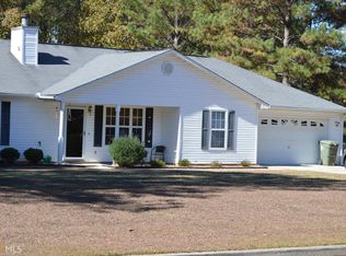 11 Willow Ridge Dr, Hampton, GA 30228