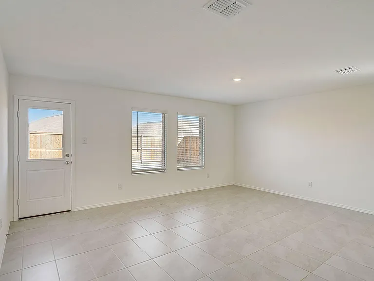 2817 Watchpoint Rd — Photo 12