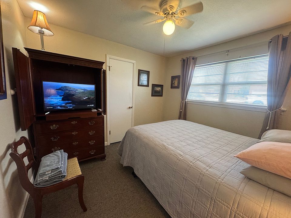 1st image of 508 Holman Ln