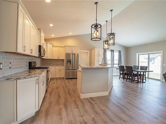 3rd image of 5345 Cabernet Ln