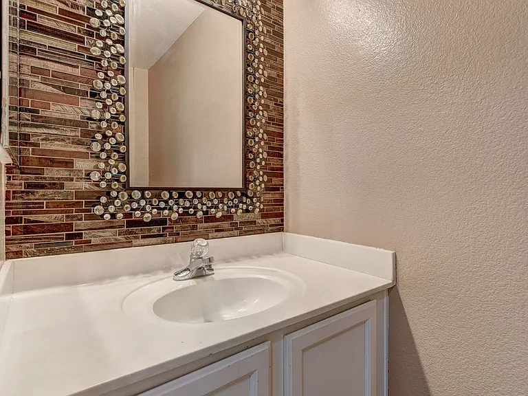 7928 Villa Finestra Dr — Photo 18