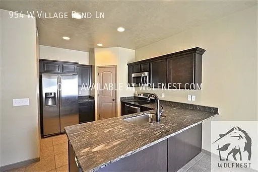 954 W Village Bend Ln — Photo 4