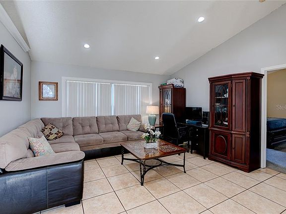 4th image of 252 Lake Doe Blvd