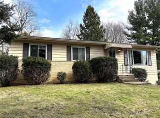 732 Locust Dr, Tallmadge, OH 44278