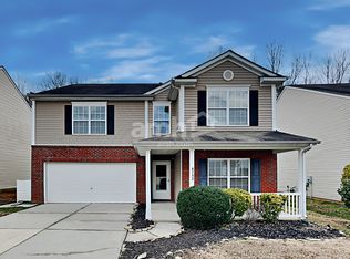 8732 Chalkstone Rd, Charlotte, NC 28216