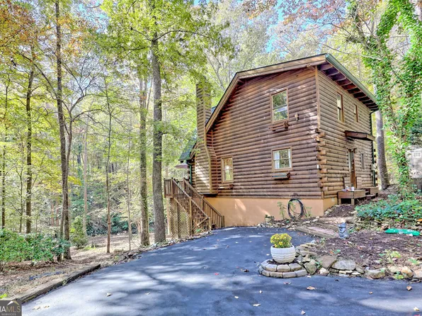 2146 Bend N Hickory Rd, Toccoa, GA 30577