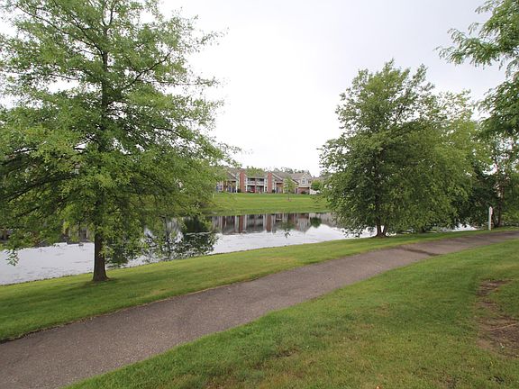4th image of 2224 Leighton Dr