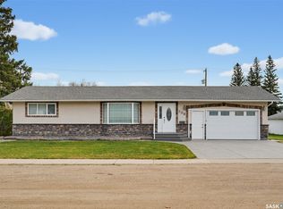 306 3rd St E, Wilkie, SK S0K4W0