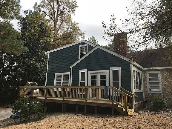 4th image of 2611 Evans St