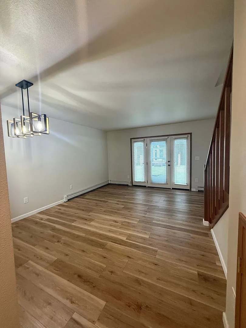 Beautiful 2 Bedroom, 1.5 Bath Condo for Rent! — Photo 3