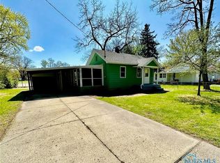 817 Clark St, Holland, OH 43528