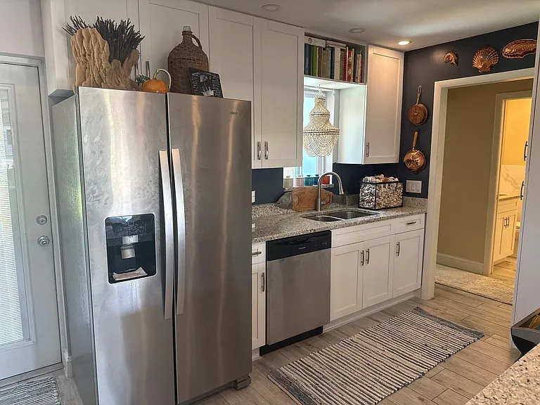 645 95th Ave N #1 — Photo 2