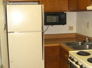 911 Springfield Ave, Urbana, IL 61801