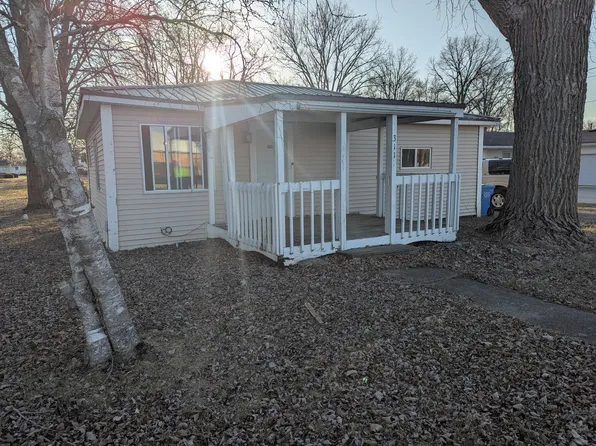 311 South St, Churubusco, IN 46723