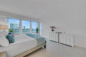 4020 Galt Ocean Dr #1807 — Photo 24