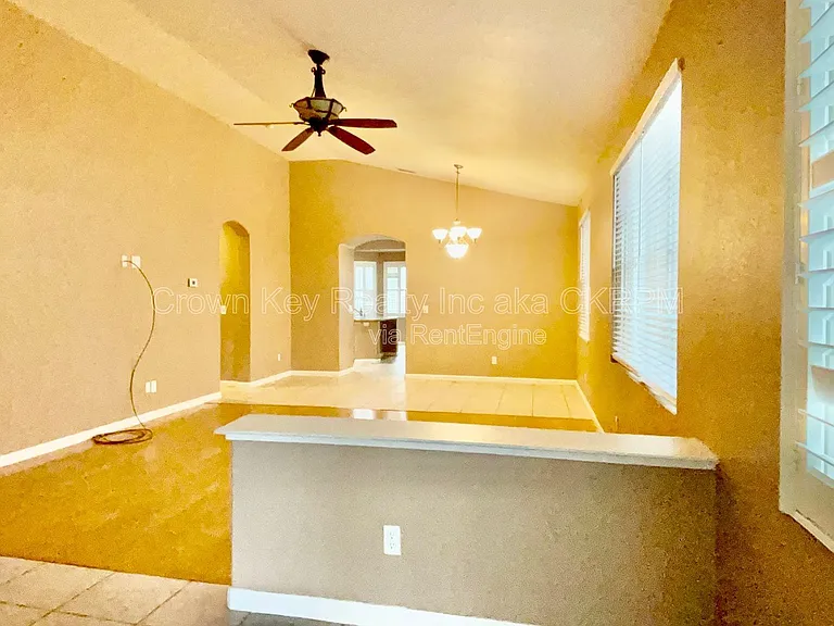 1844 Oswego Ct — Photo 31