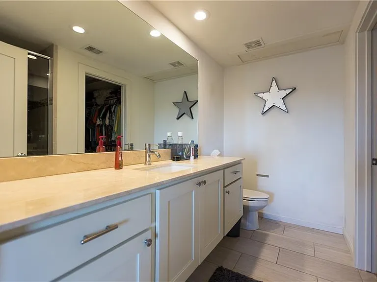 104-2708 San Pedro St #104 — Photo 8
