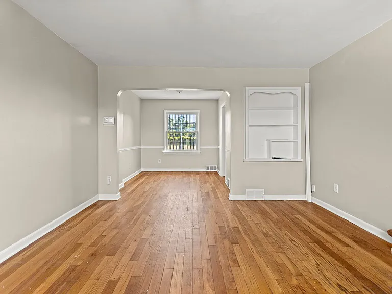 450 Marquette Dr — Photo 6