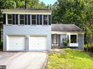 1410 Fallswood Dr, Potomac, MD