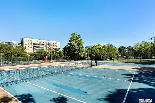 Sold by Douglas Elliman | media 17